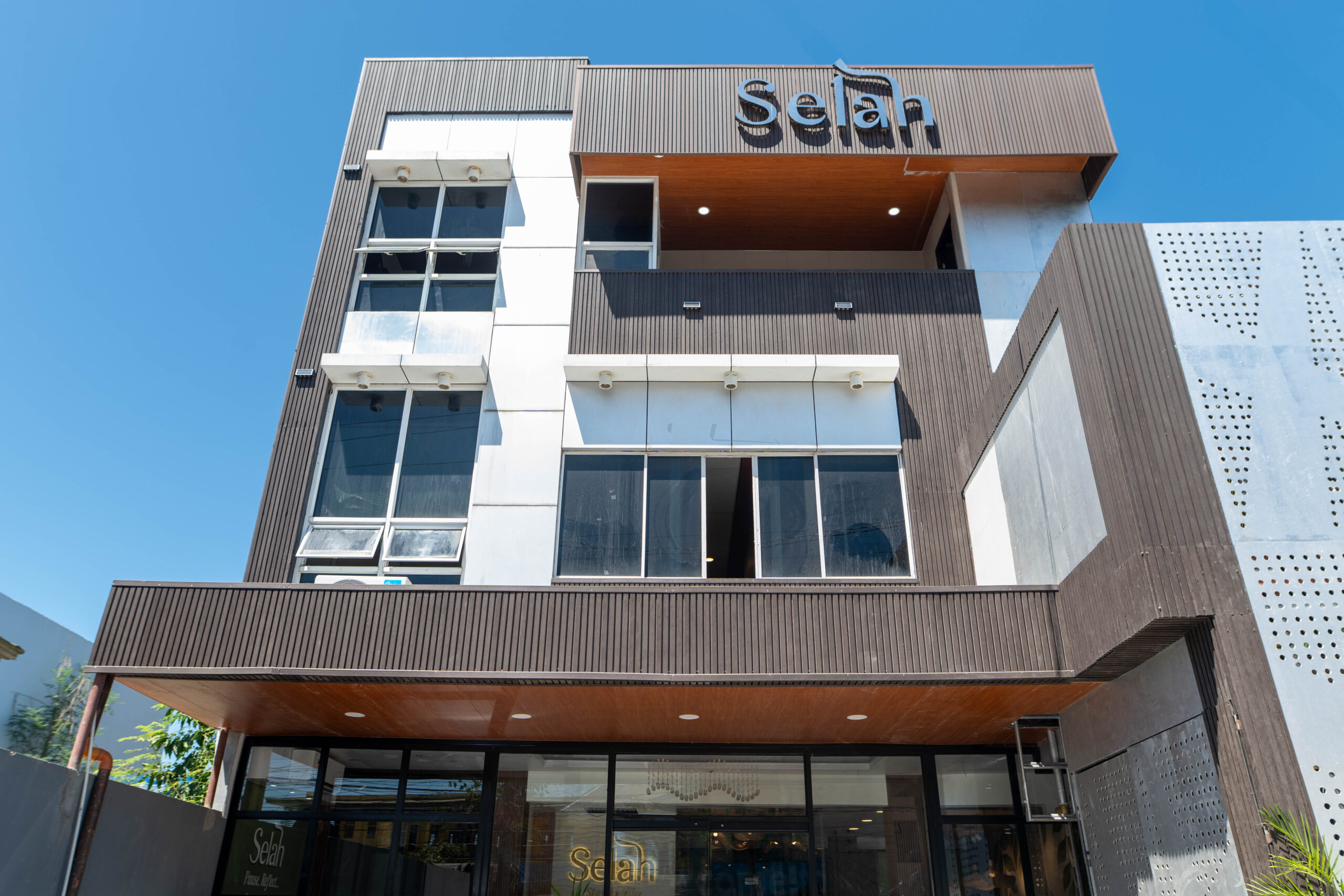 Selah Hotel Dipolog - Front
